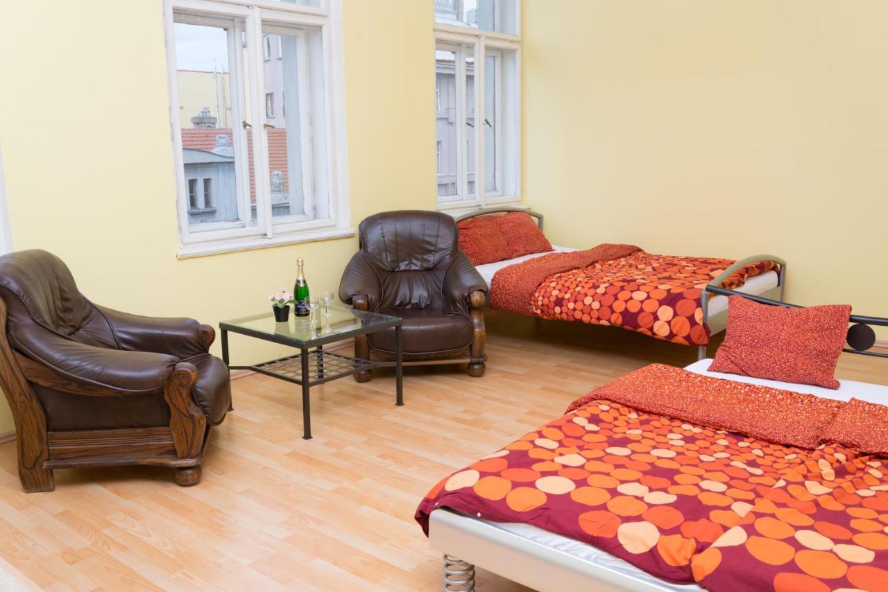 Hotel Praha Club Bed & Breakfast Praga Exterior foto
